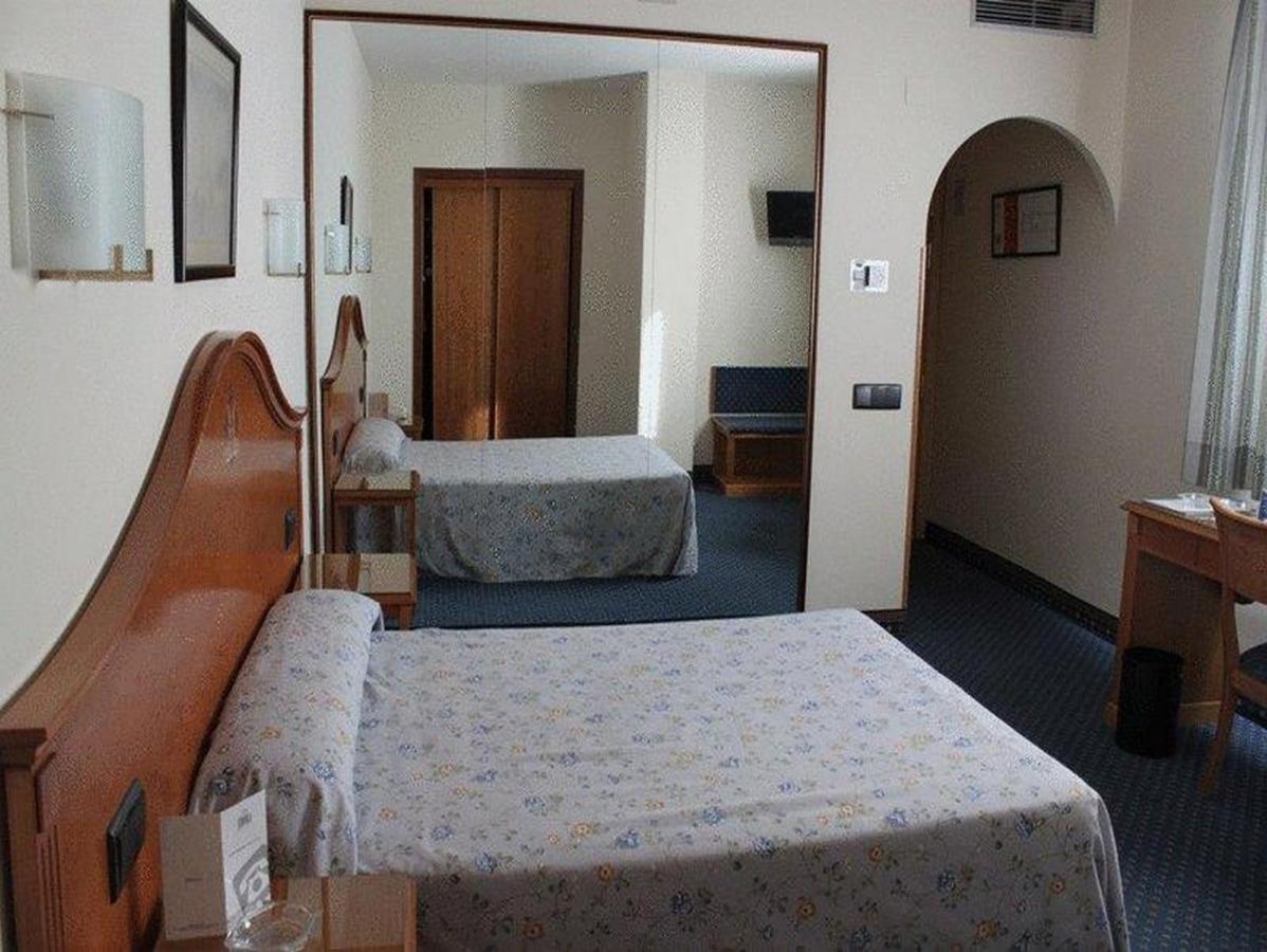 Hotel Ebora By Vivere Stays Talavera de la Reina Dış mekan fotoğraf