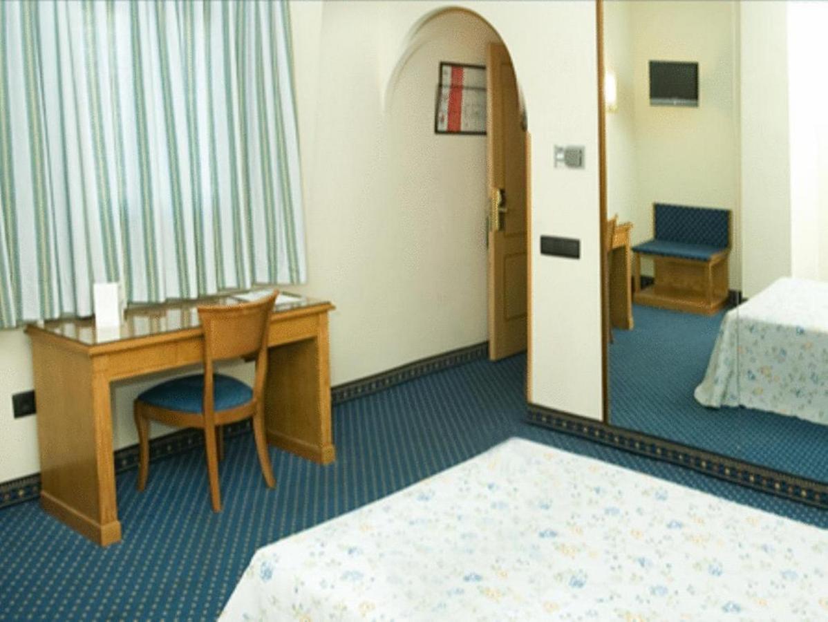Hotel Ebora By Vivere Stays Talavera de la Reina Dış mekan fotoğraf