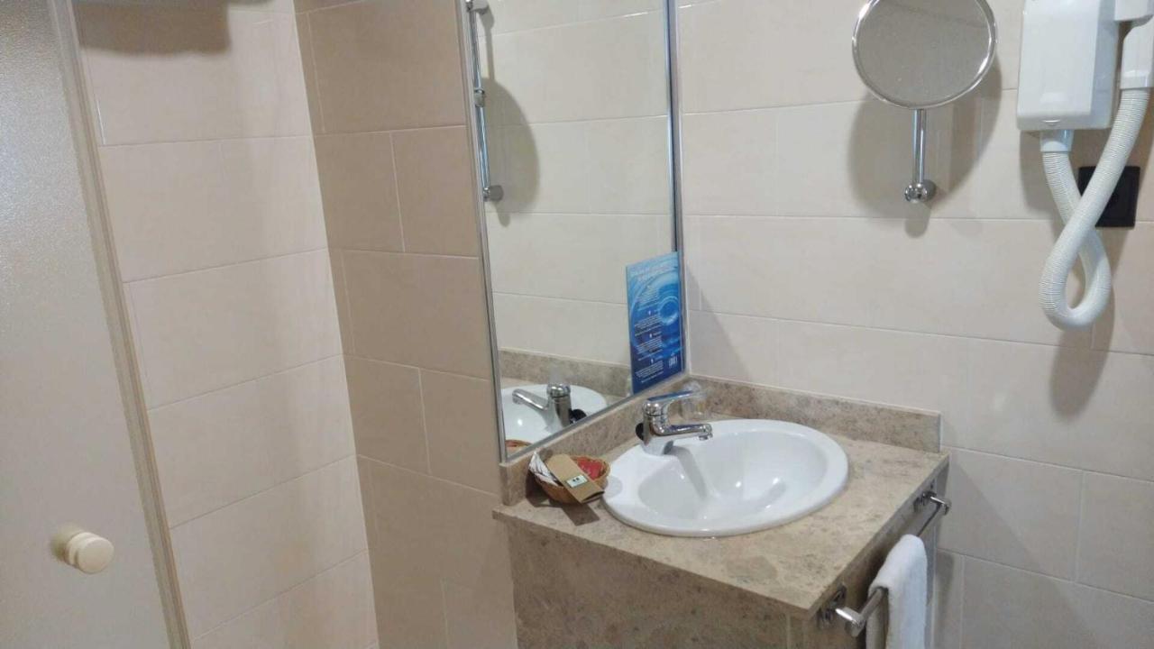 Hotel Ebora By Vivere Stays Talavera de la Reina Dış mekan fotoğraf